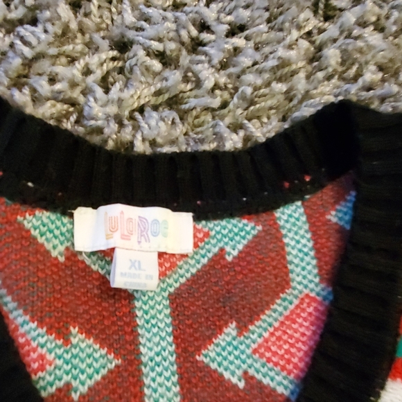 Lularoe Snowman Sweater Size XL - Picture 3 of 4
